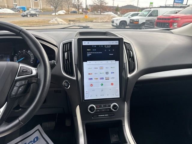 Used 2024 Ford Edge SEL image 18