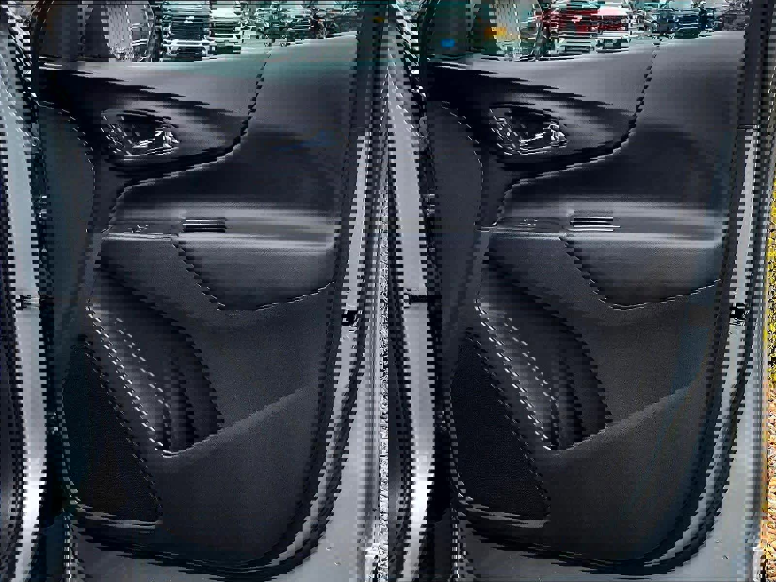 Used 2024 Chevrolet Equinox LT image 12