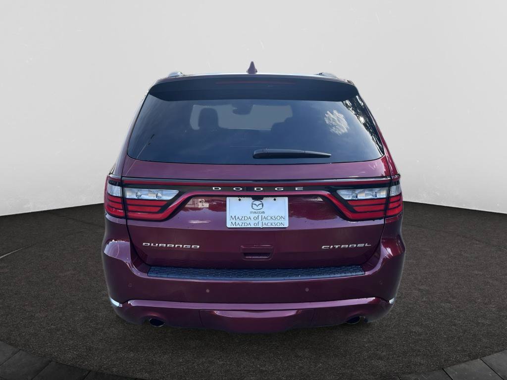 Used 2022 Dodge Durango Citadel RWD image 4
