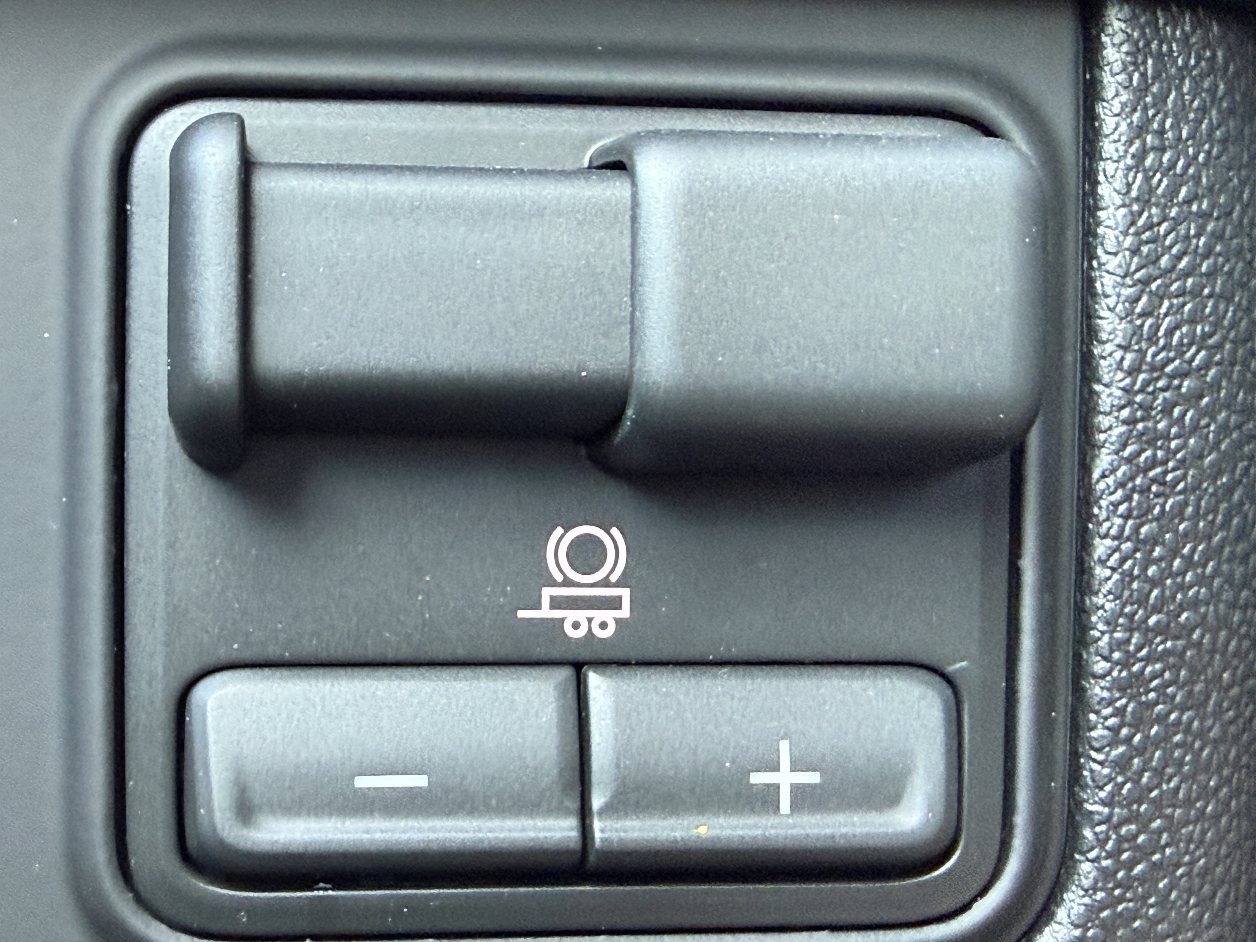 New 2026 GMC Yukon XL Elevation image 36