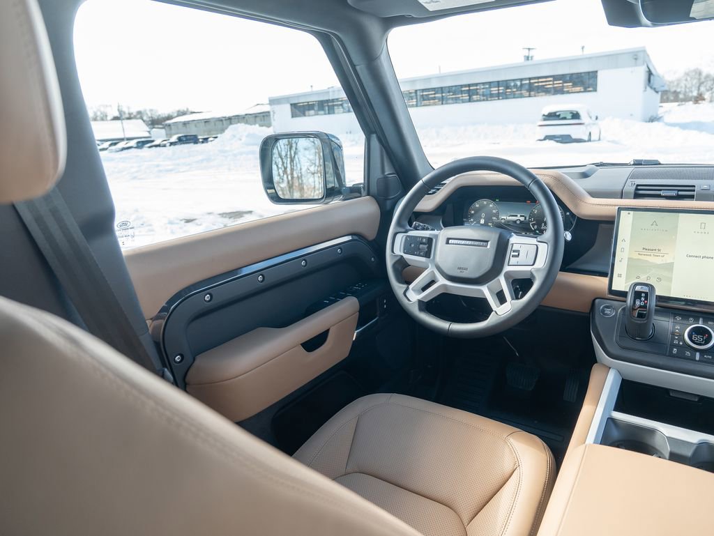 New 2026 Land Rover Defender 130 X-Dynamic SE image 17