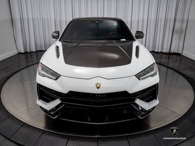 Used 2024 Lamborghini Urus Performante AWD/4WD image 4