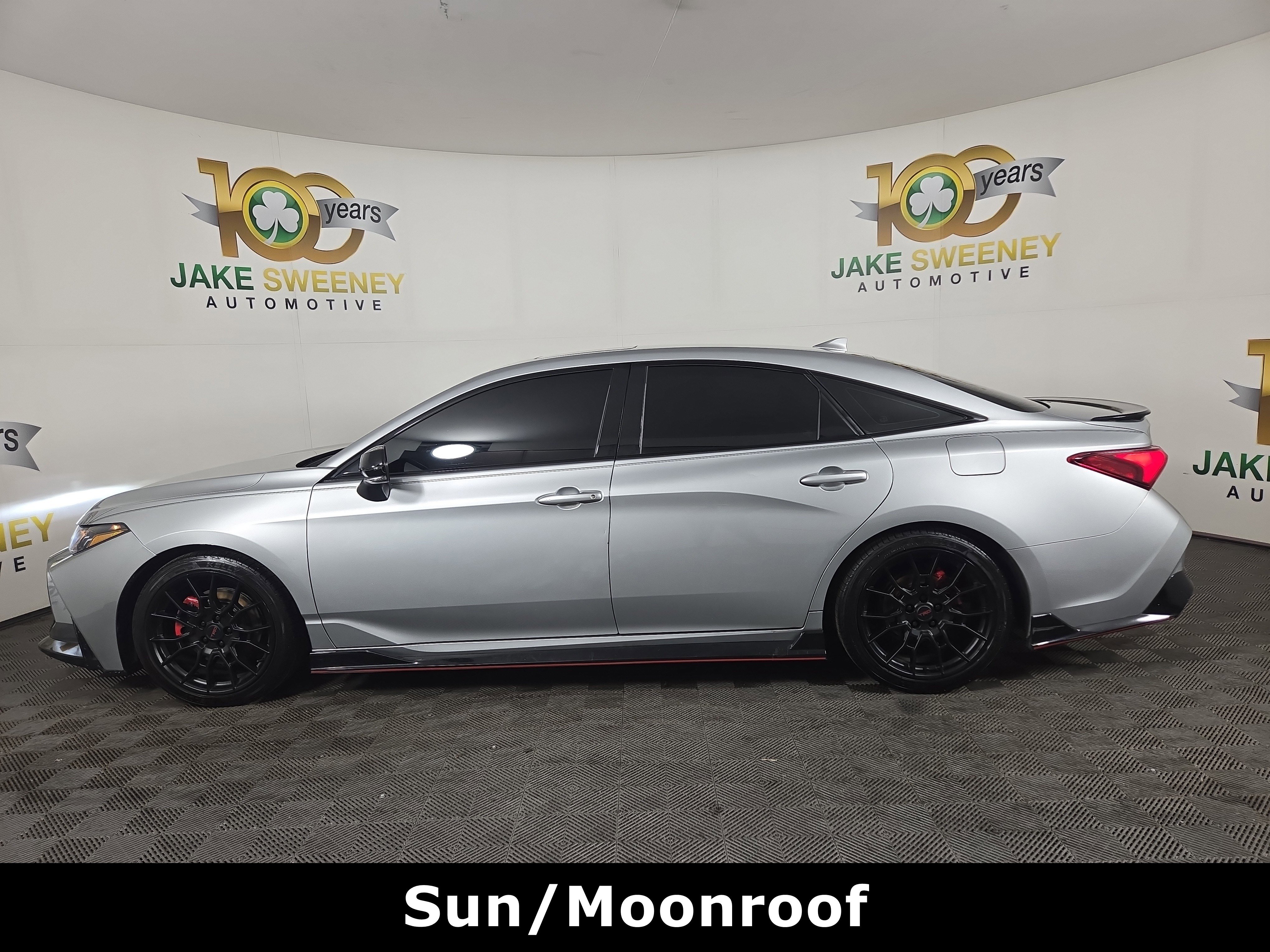 Used 2020 Toyota Avalon TRD image 4