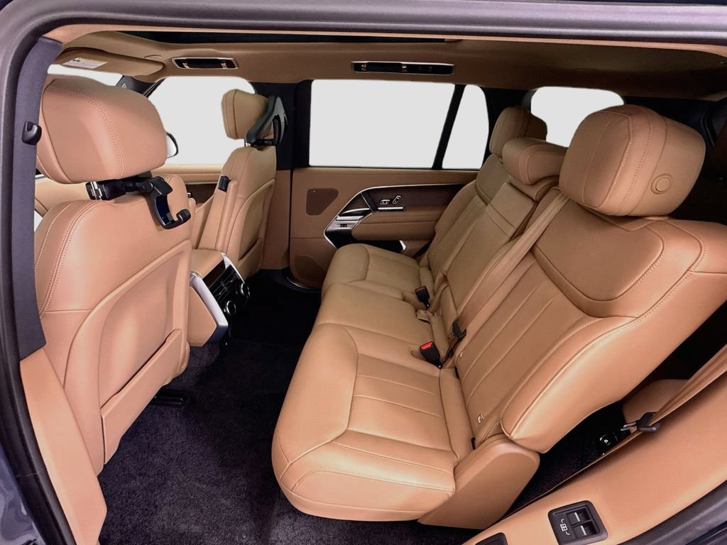 New 2026 Land Rover Range Rover Long Wheelbase SE AWD/4WD image 20