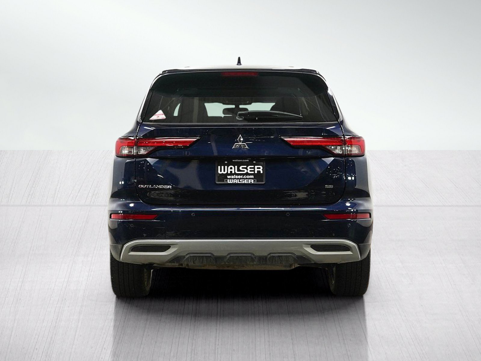 Used 2024 Mitsubishi Outlander SE AWD/4WD image 4