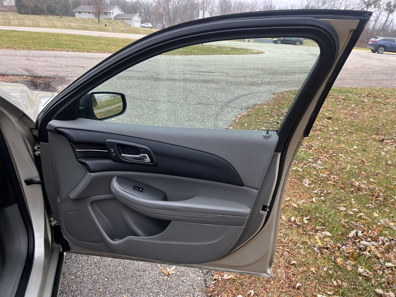 Used 2013 Chevrolet Malibu LS w/ Protection Package image 32