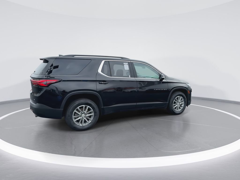 Used 2023 Chevrolet Traverse LT image 8