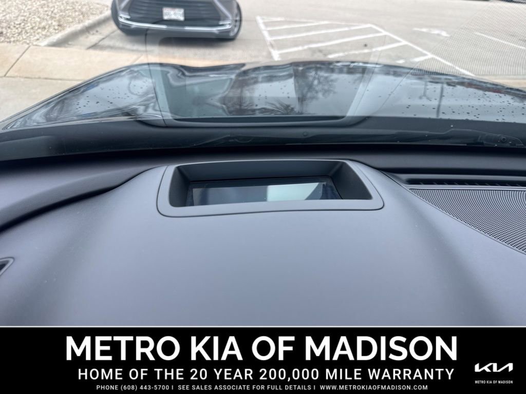 Used 2020 Kia K900 Luxury w/ VIP Package image 20