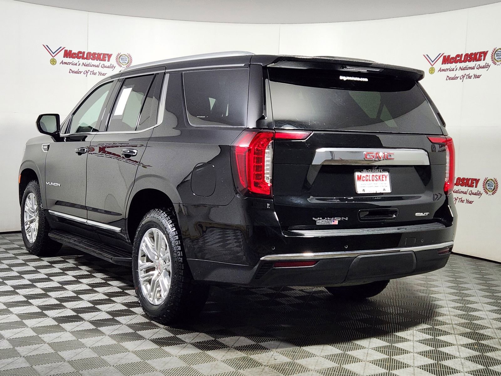 Used 2024 GMC Yukon SLT image 6