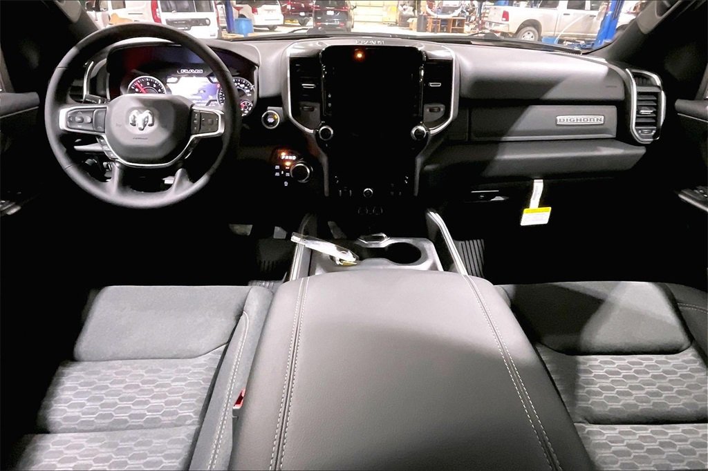New 2026 RAM 1500 4x4 Crew Cab image 5