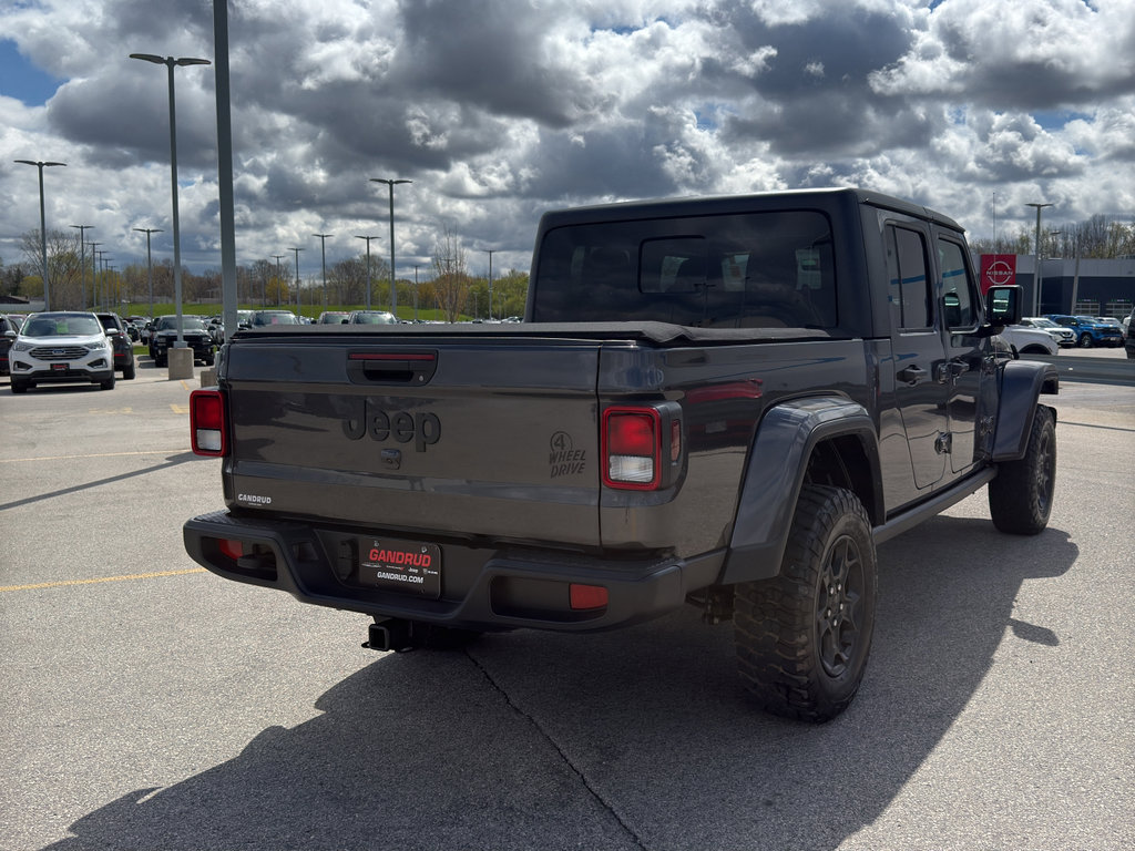 Used 2023 Jeep Gladiator Sport AWD/4WD image 2
