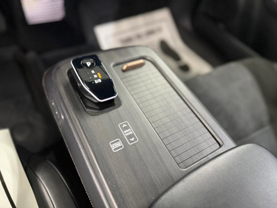 Used 2023 Nissan Ariya FWD image 22