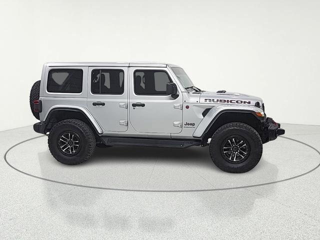 Used 2024 Jeep Wrangler Unlimited Rubicon AWD/4WD image 15