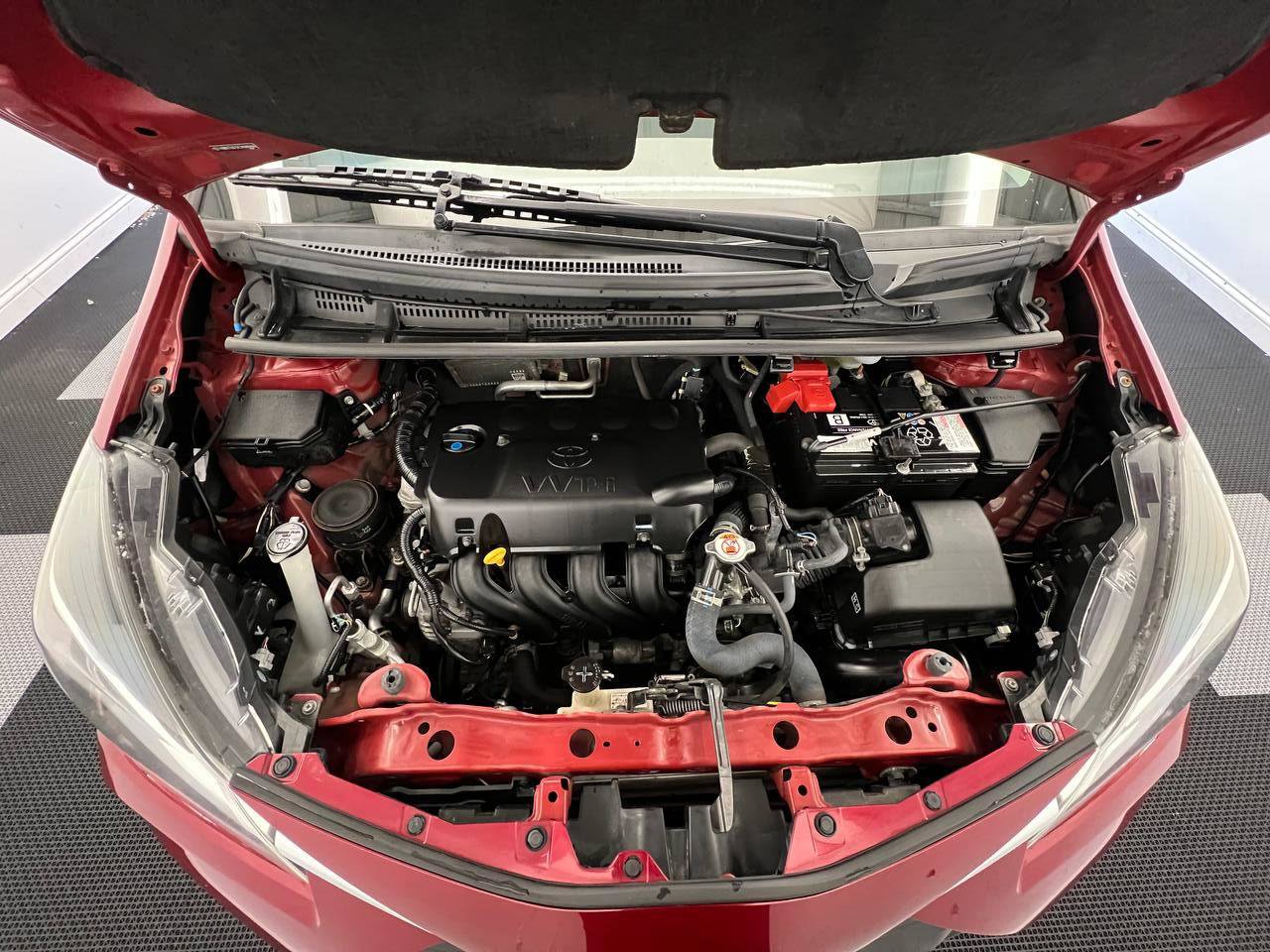 Used 2018 Toyota Yaris LE image 25