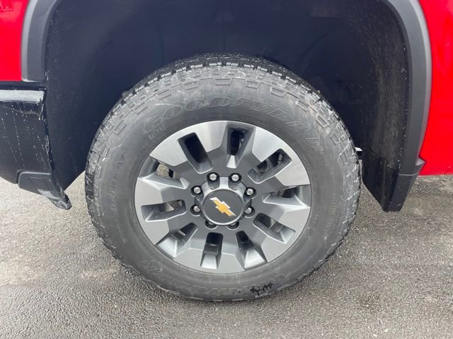 Used 2025 Chevrolet Silverado 2500 Custom w/ Custom Convenience Package image 7