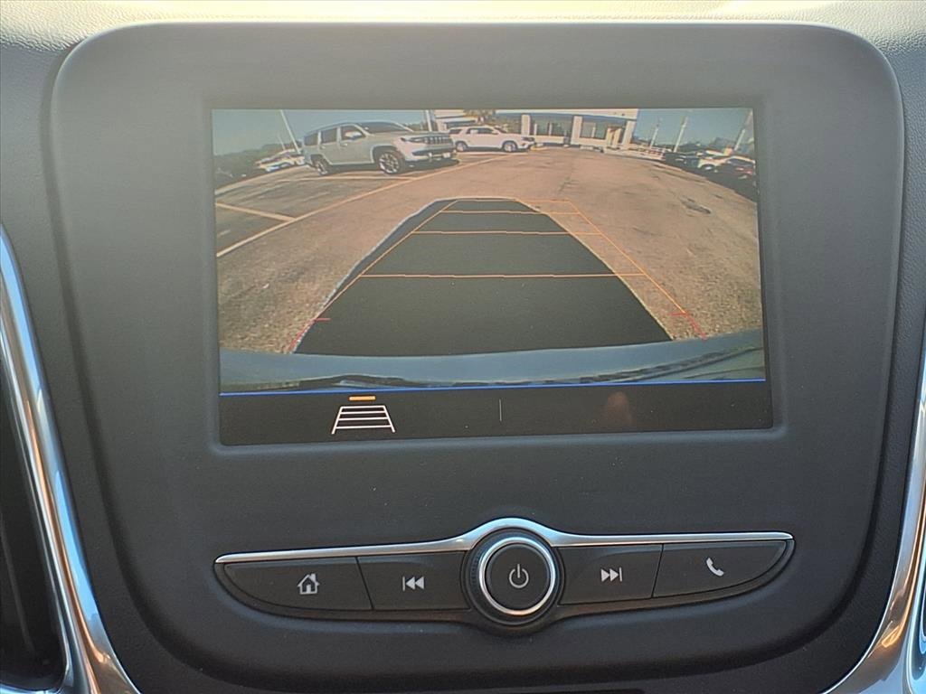 Used 2020 Chevrolet Equinox LT w/ Sport Edition image 4