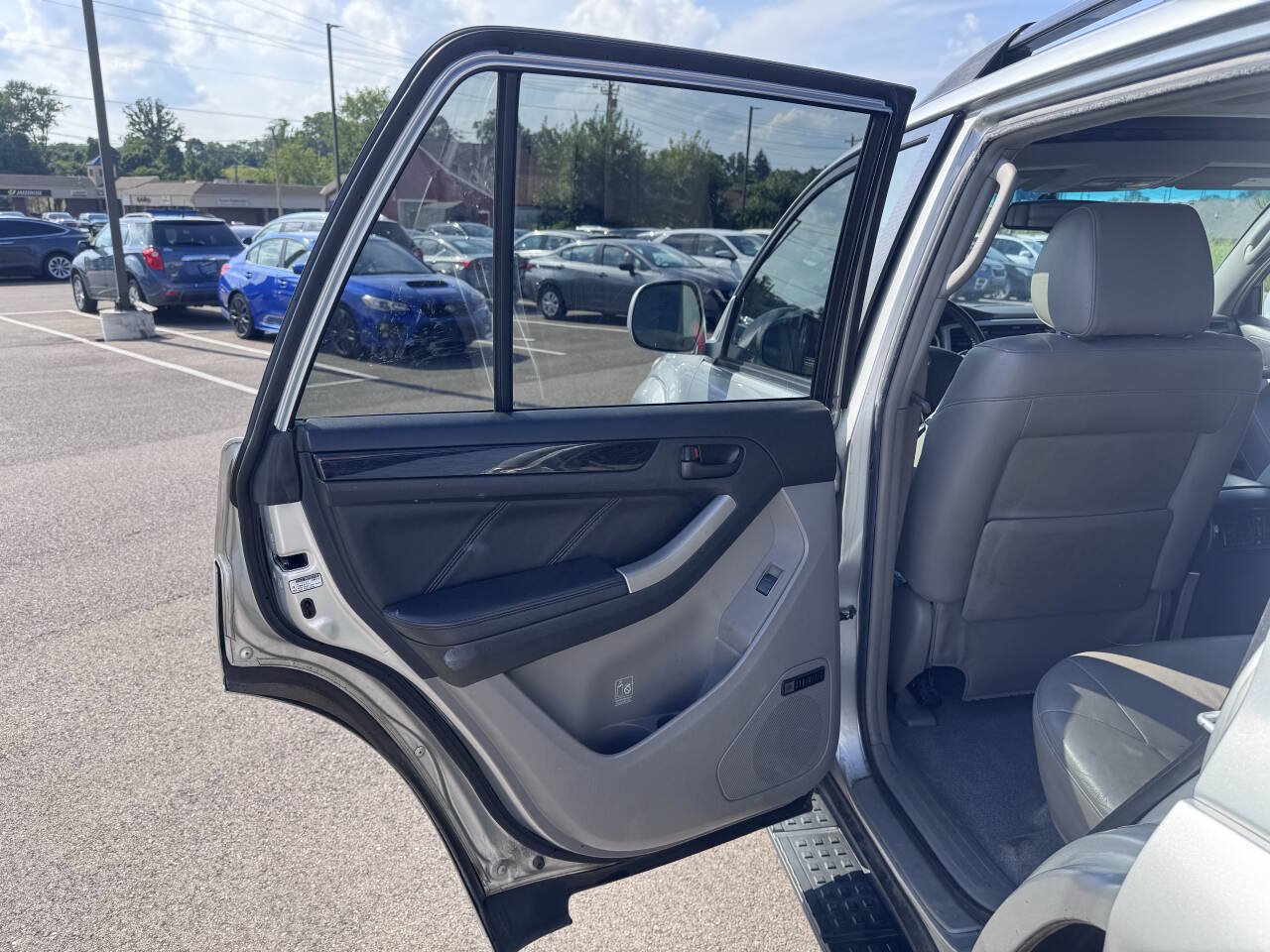 Used 2008 Toyota 4Runner Limited w/ Limited Extra Value Pkg 1 RWD image 14