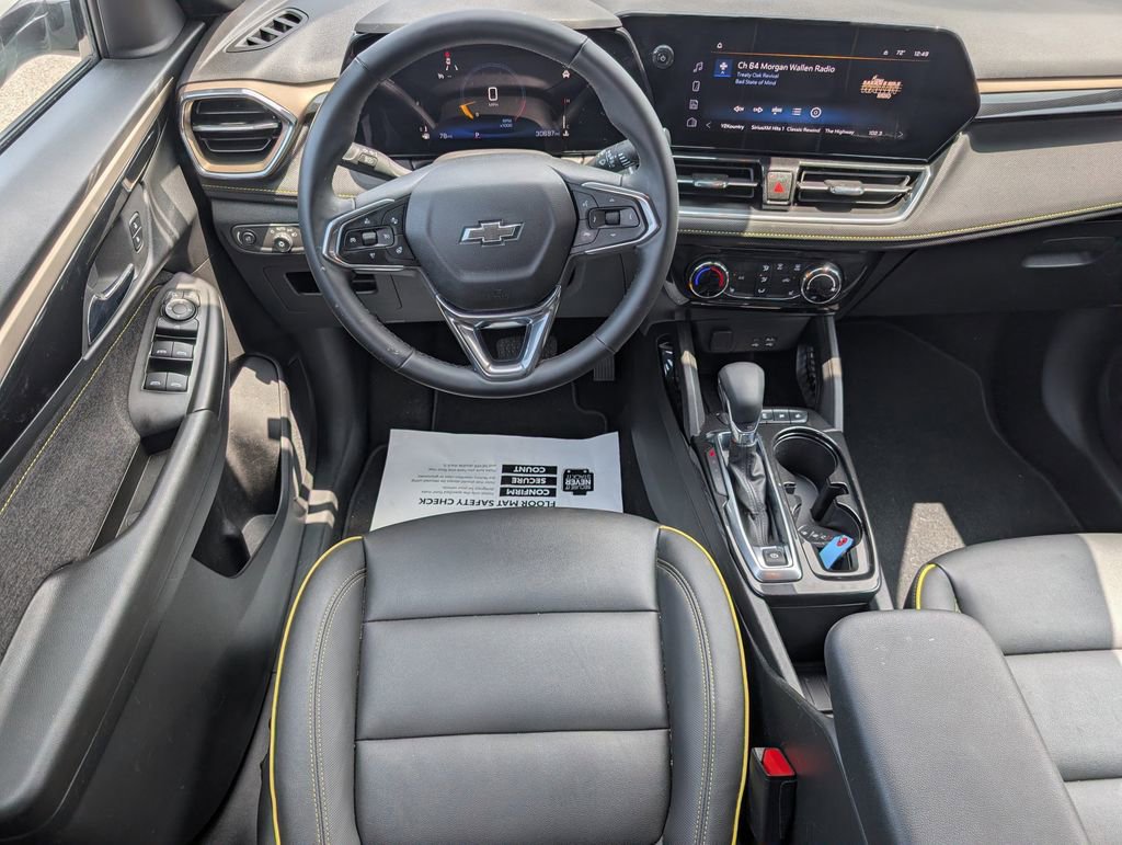 Used 2025 Chevrolet TrailBlazer ACTIV w/ Driver Confidence Package FWD image 26