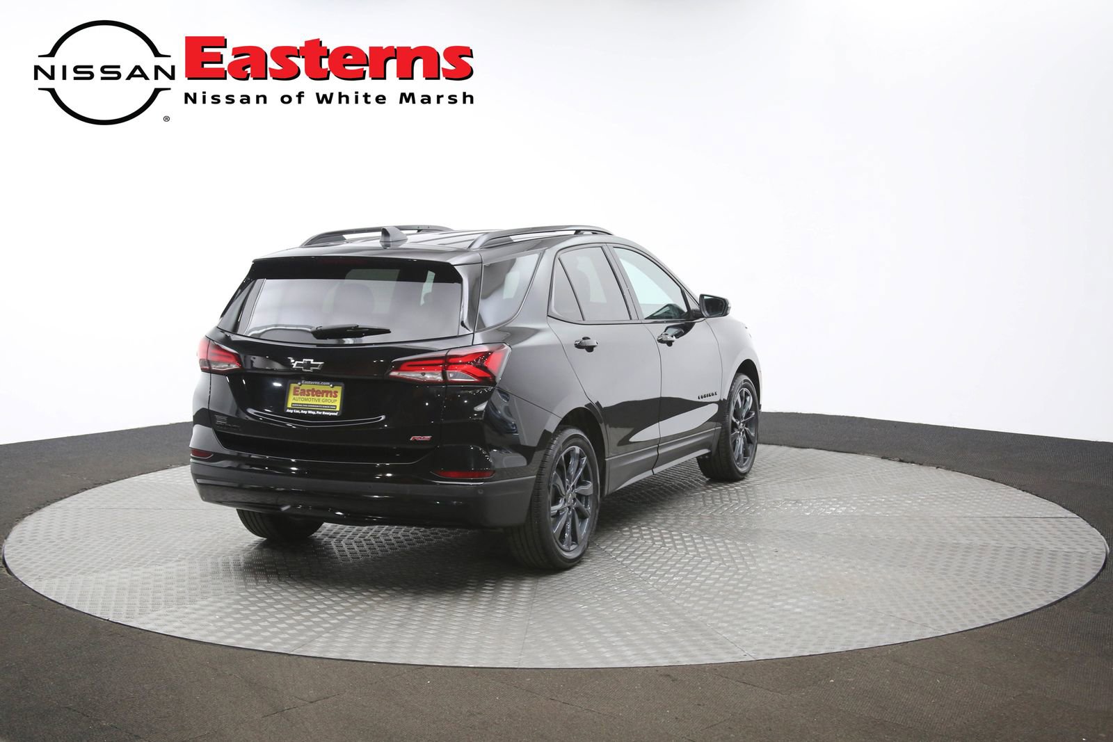 Used 2024 Chevrolet Equinox RS FWD image 38