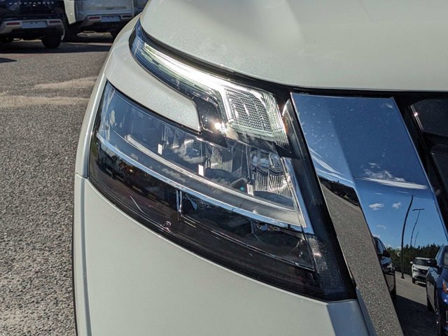 Certified 2024 Nissan Pathfinder Platinum w/ Cargo Package image 10