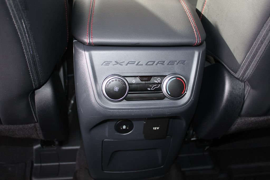 Used 2025 Ford Explorer ST-Line AWD/4WD image 48