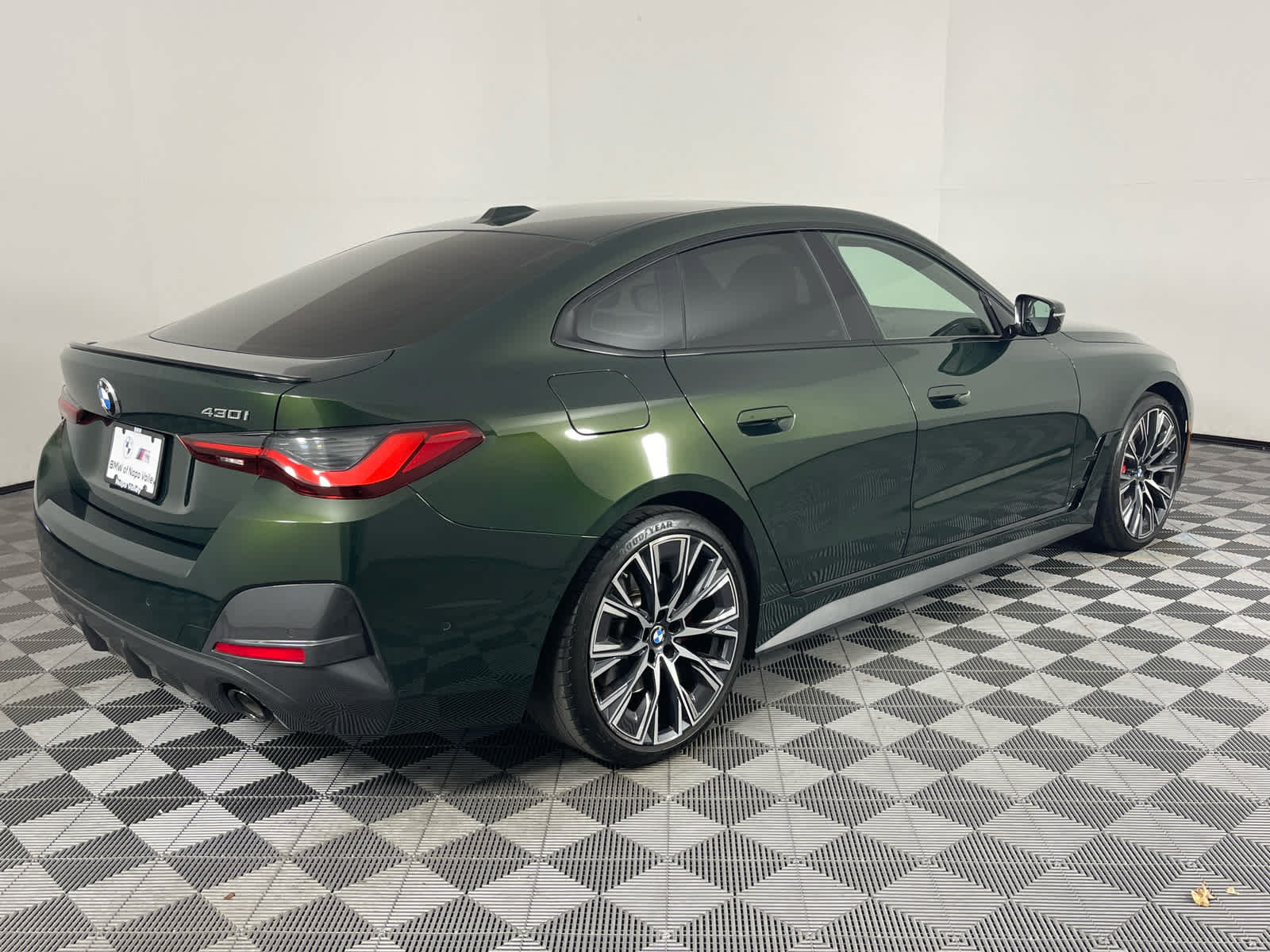 Used 2024 BMW 430i Gran Coupe w/ M Sport Package (Priority 1) RWD image 3