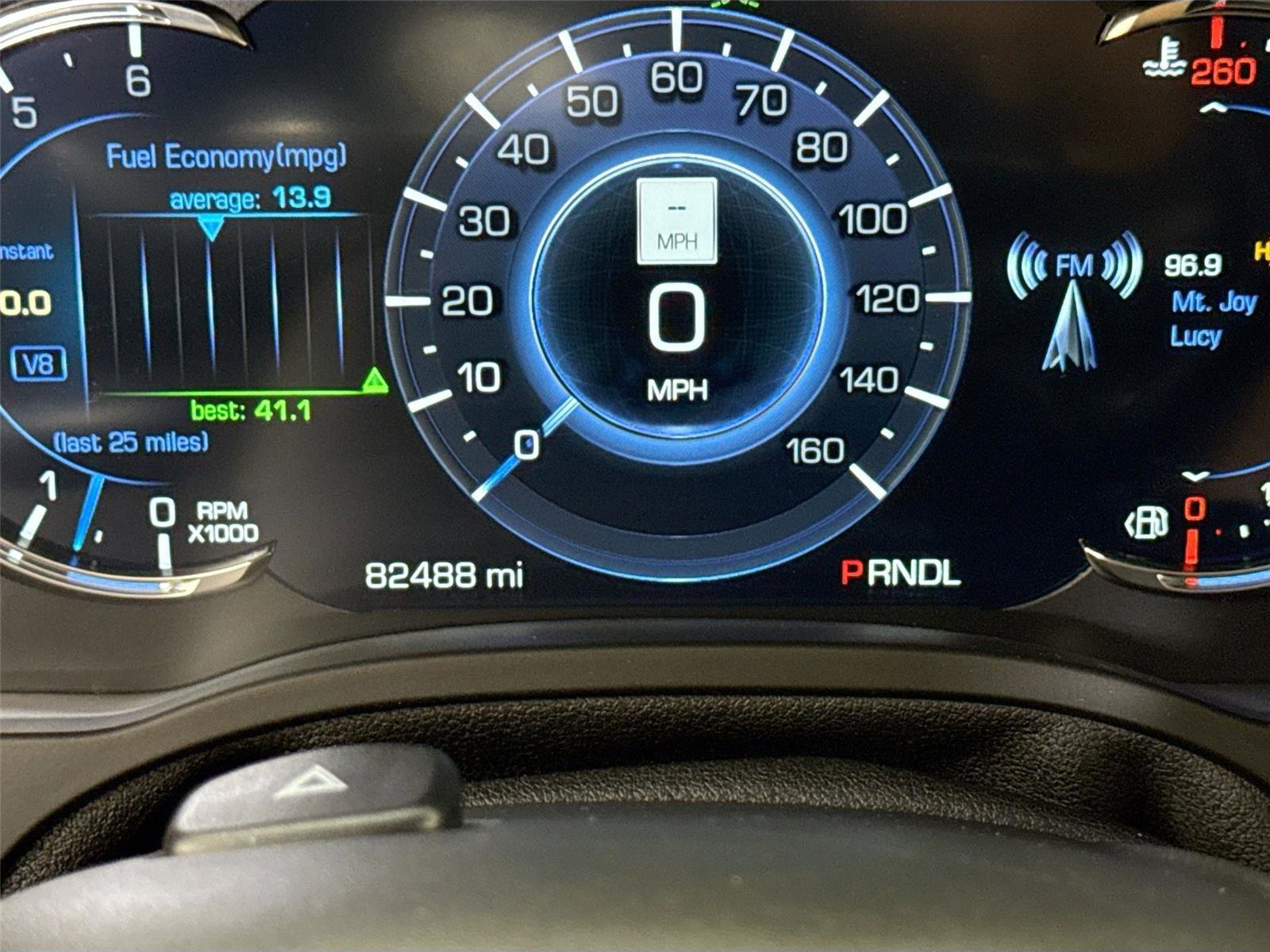 Used 2018 Cadillac Escalade Premium Luxury AWD/4WD image 17