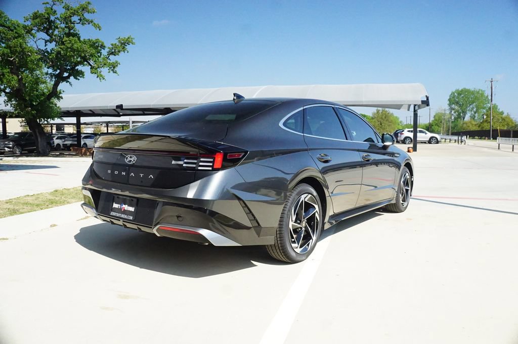 New 2026 Hyundai Sonata SEL FWD image 7