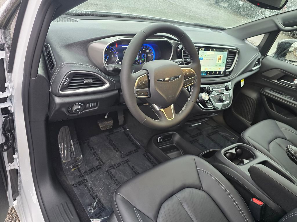 New 2026 Chrysler Pacifica Select image 21