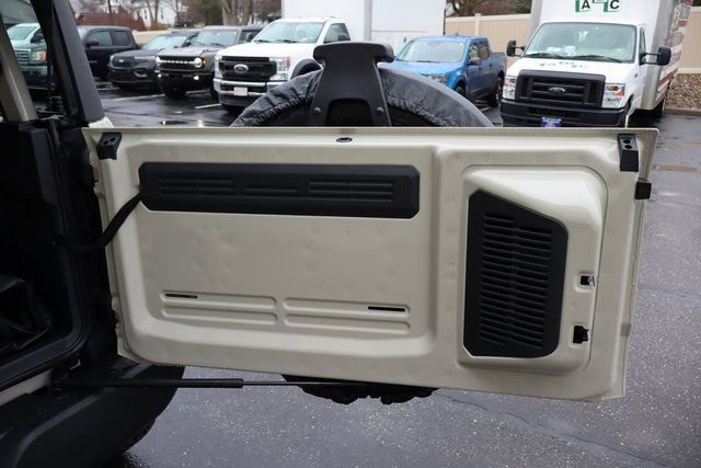 New 2025 Ford Bronco 2-Door w/ Sasquatch Package AWD/4WD image 22