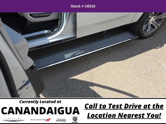 Used 2023 Jeep Grand Wagoneer L 4WD image 11