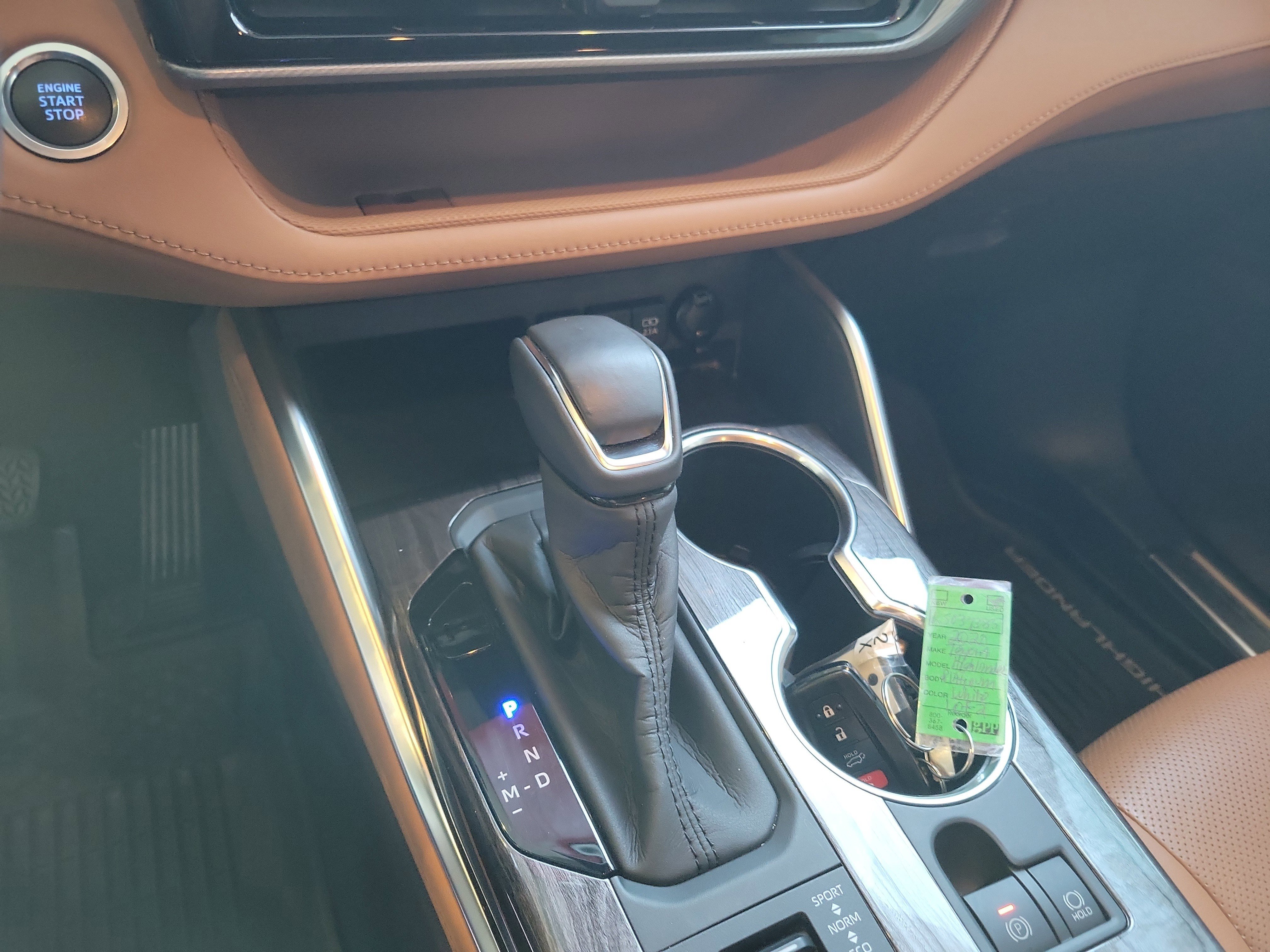 Used 2020 Toyota Highlander Platinum image 27