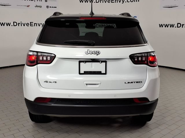 Used 2024 Jeep Compass Limited AWD/4WD image 5
