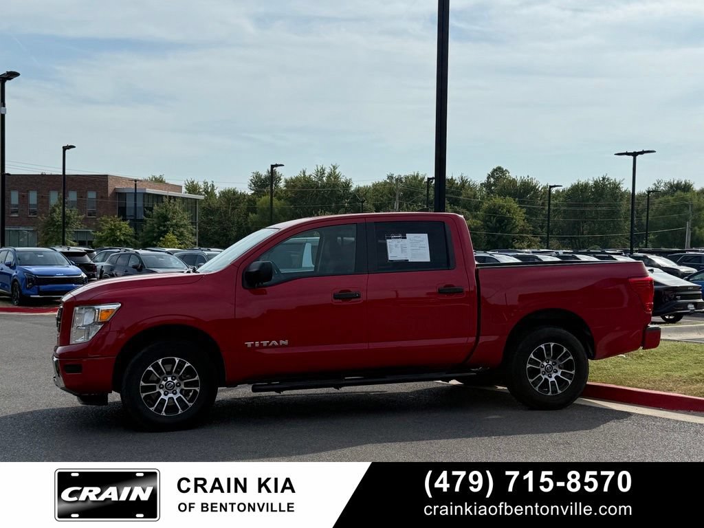 Used 2022 Nissan Titan SV AWD/4WD image 4