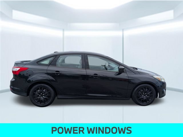 Used 2012 Ford Focus SE FWD image 7