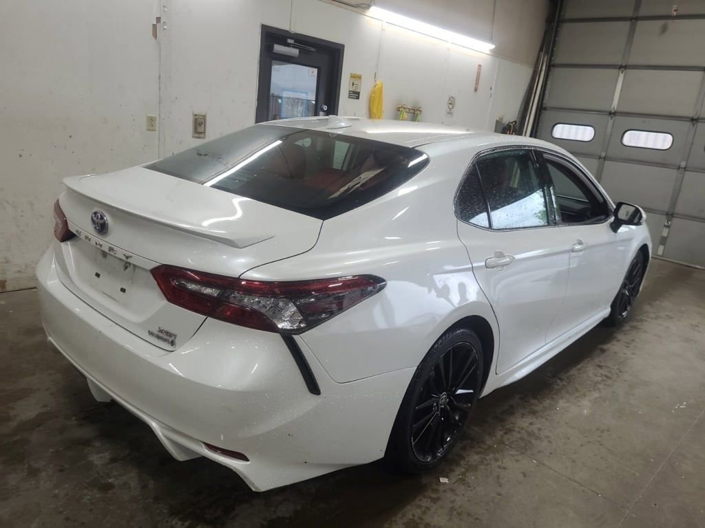 Used 2022 Toyota Camry XSE w/ Cold Weather Package FWD image 5