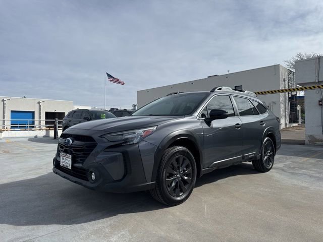 Used 2023 Subaru Outback Onyx Edition image 3