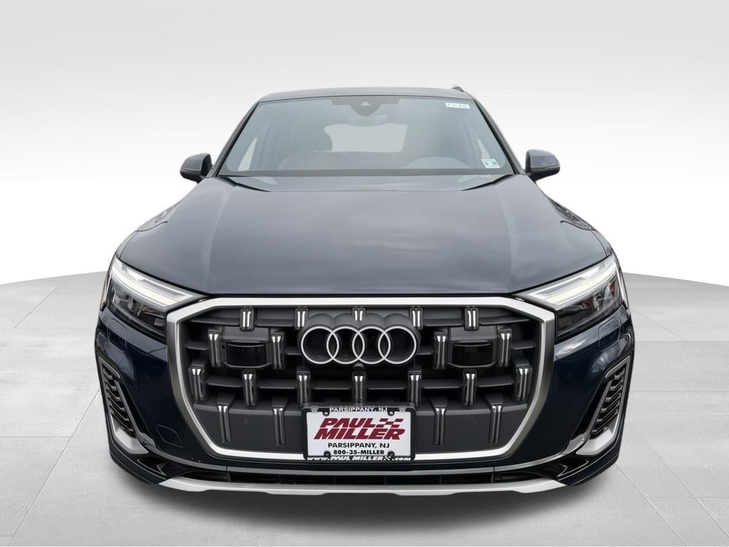 Used 2025 Audi Q7 3.0T Premium AWD/4WD image 2