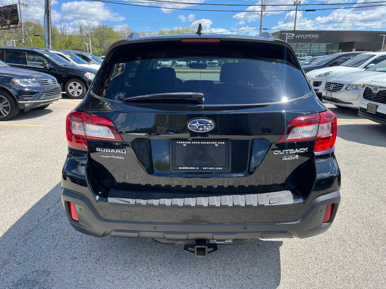 Used 2018 Subaru Outback 3.6R Touring AWD/4WD image 4