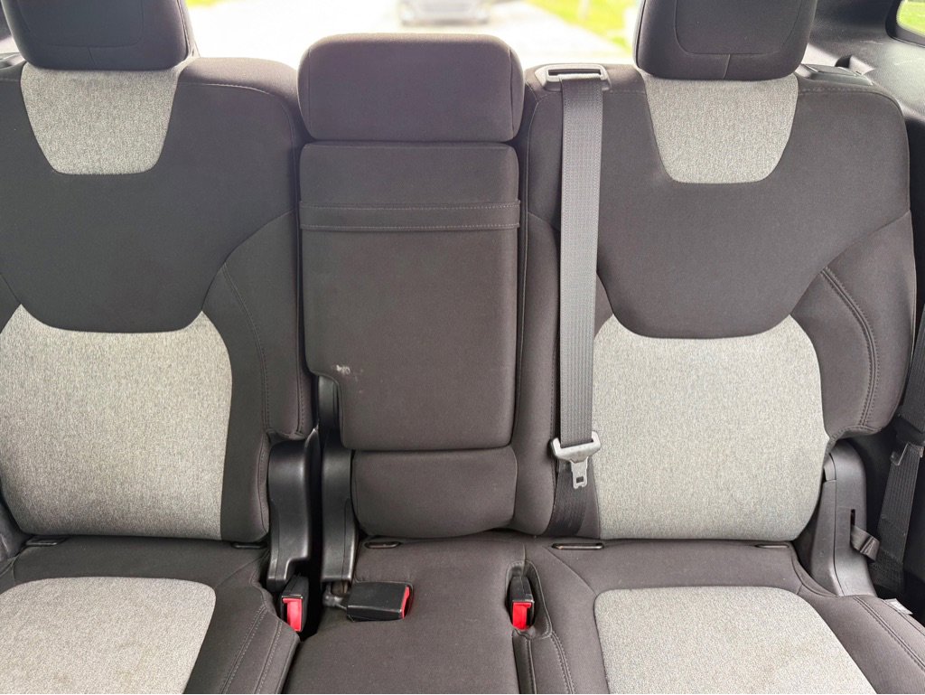 Used 2014 Jeep Cherokee Latitude w/ Comfort/Convenience Group FWD image 15