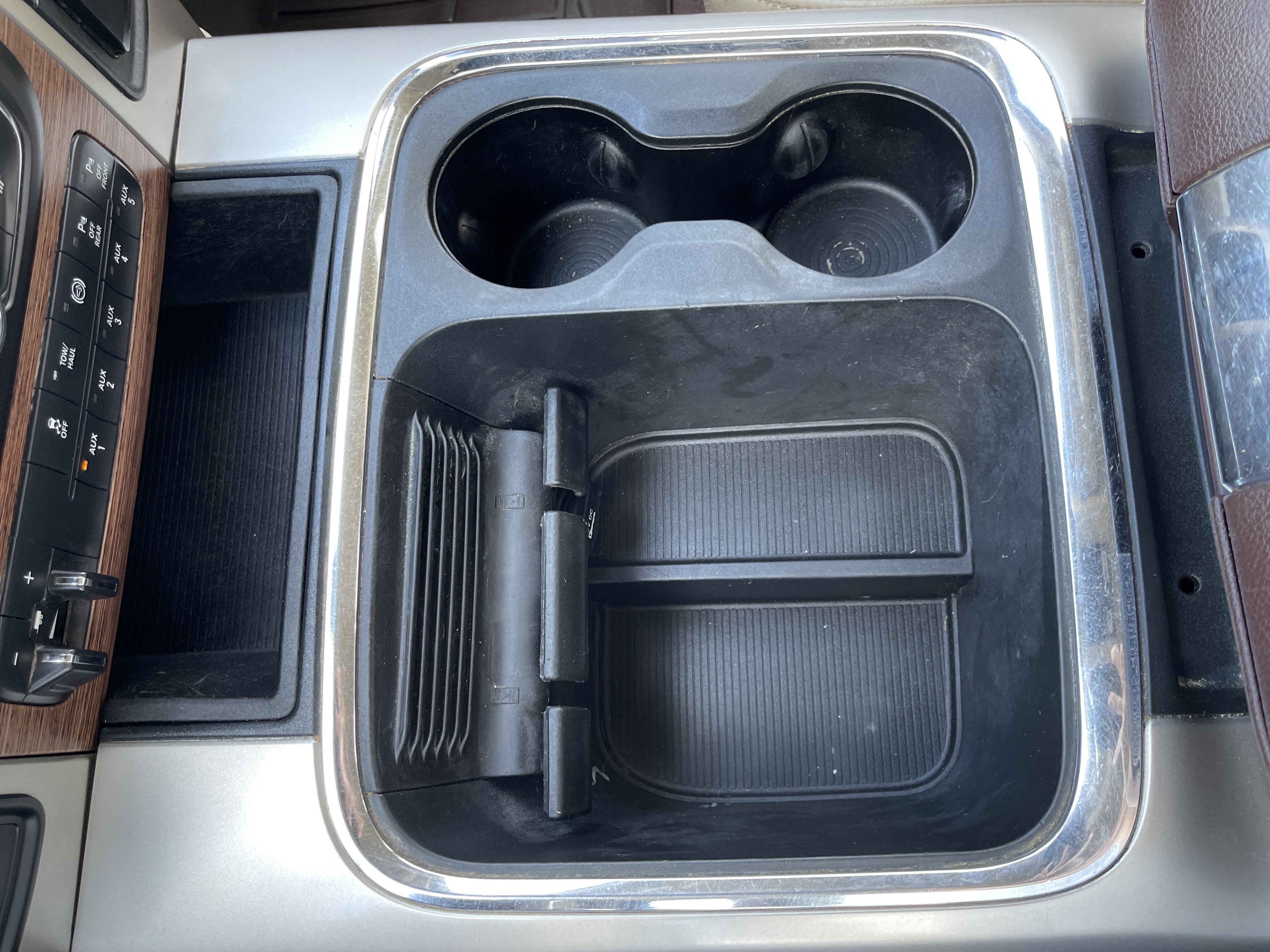 Used 2018 RAM 3500 Laramie image 30