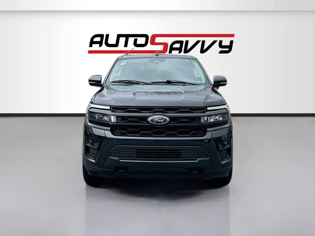 Used 2022 Ford Expedition Max XLT AWD/4WD image 2