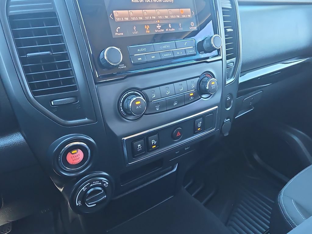 Used 2023 Nissan Titan SV AWD/4WD image 19