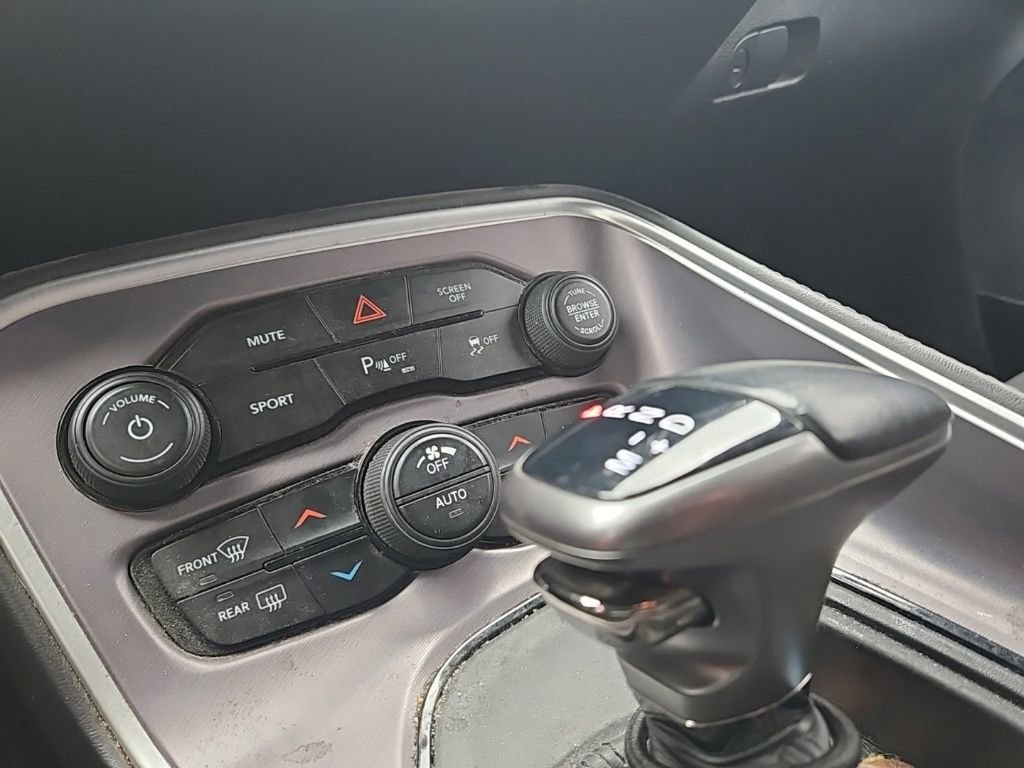 Used 2019 Dodge Challenger R/T image 21