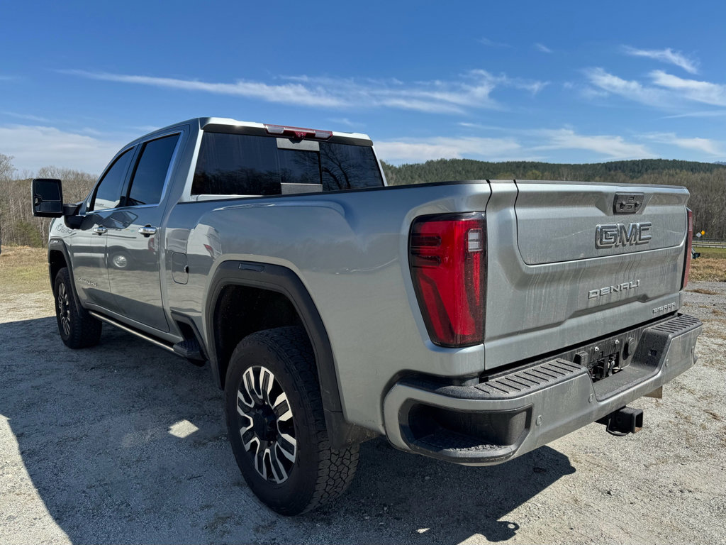 Used 2024 GMC Sierra 3500 Denali Ultimate image 5