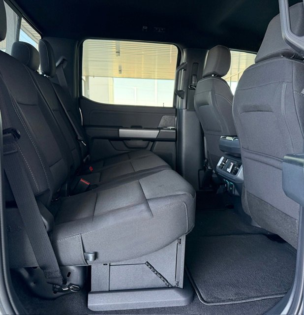 New 2025 Ford F150 XLT w/ Equipment Group 302A MID image 8