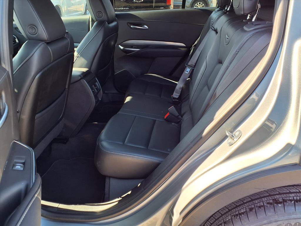 Used 2024 Cadillac XT4 Premium Luxury image 16