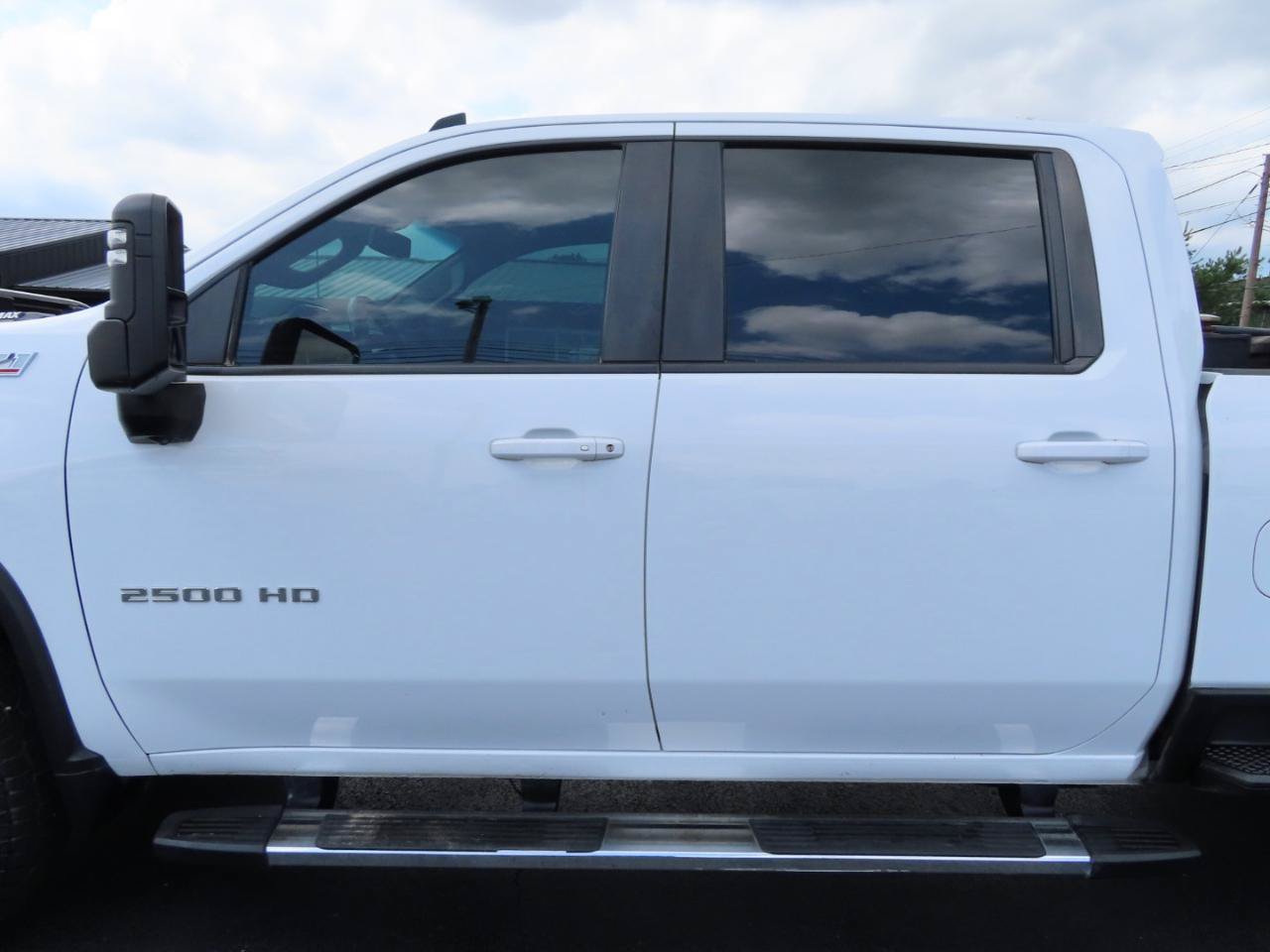 Used 2024 Chevrolet Silverado 2500 LT AWD/4WD image 14