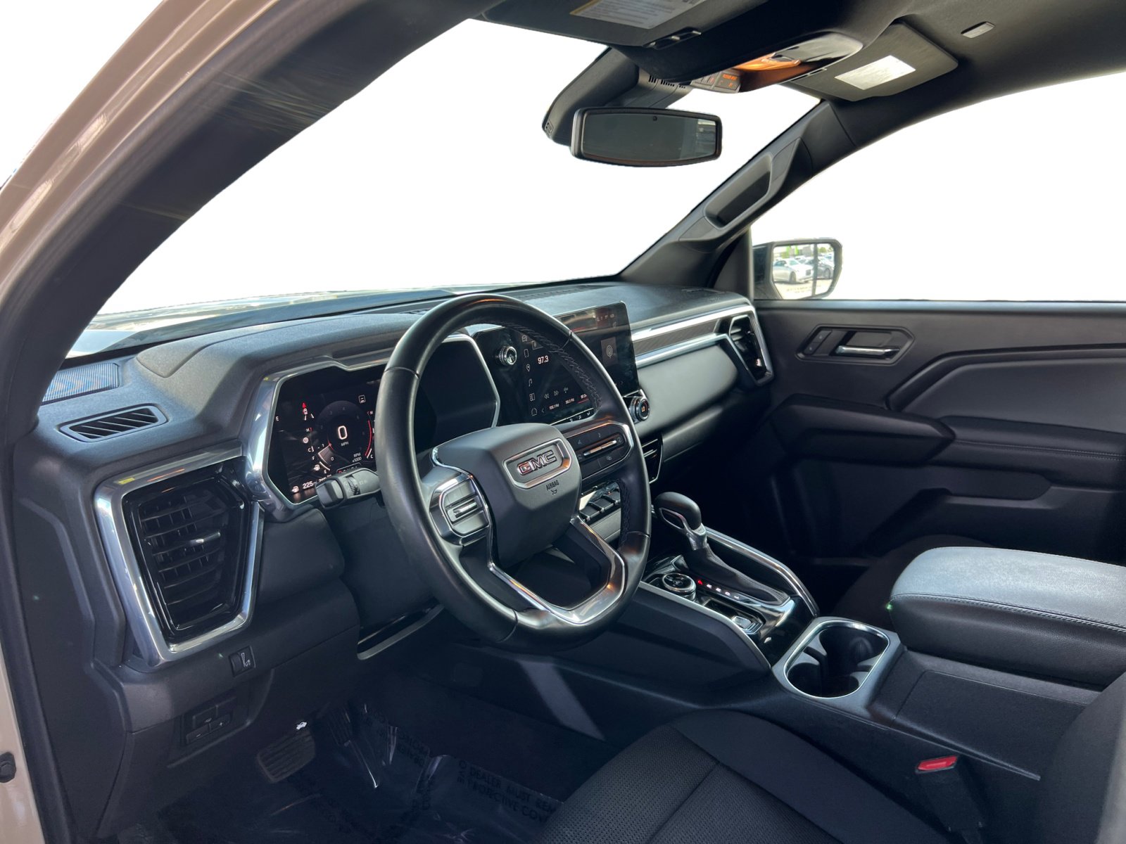 Used 2023 GMC Canyon Elevation w/ Convenience Package image 9