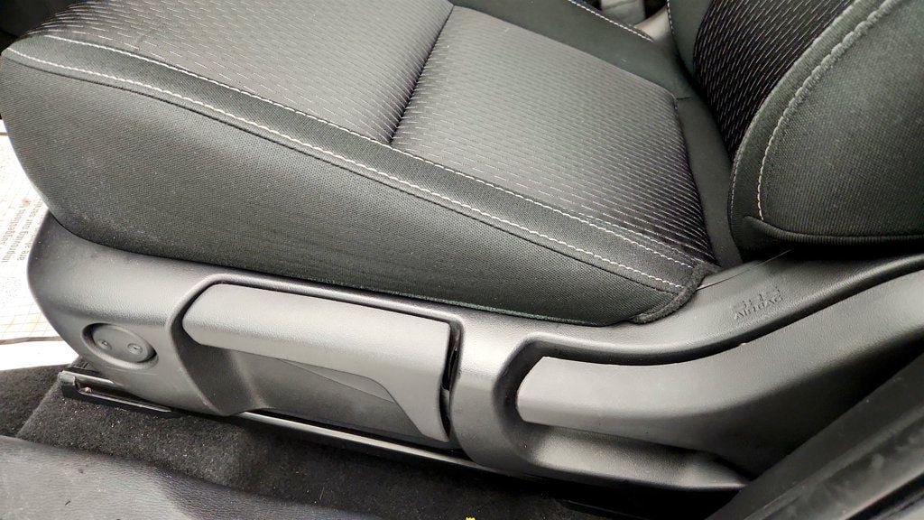 Used 2022 Mitsubishi Outlander ES FWD image 10